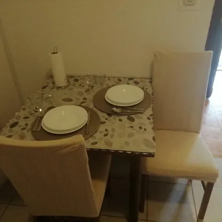 Lea Apartment *