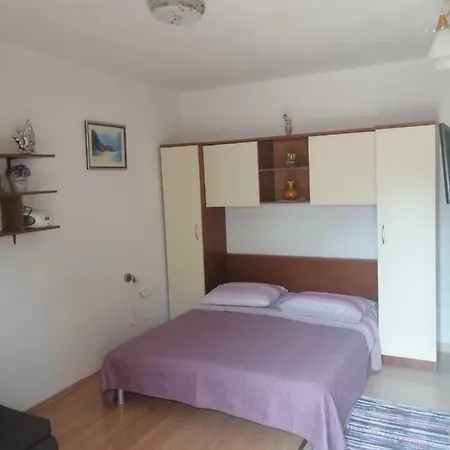Lea Apartment