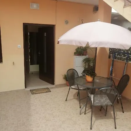 Lea Apartman